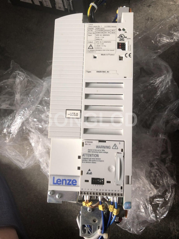 Lenze Inverter E82EV302-4C - KOEED