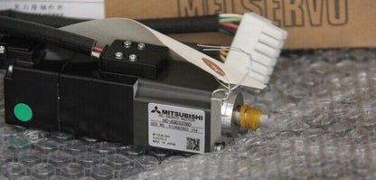 new MITSUBISHI AC SERVO MOTOR HC-AQ0335BD HCAQ0335BD - MITSUBISHI