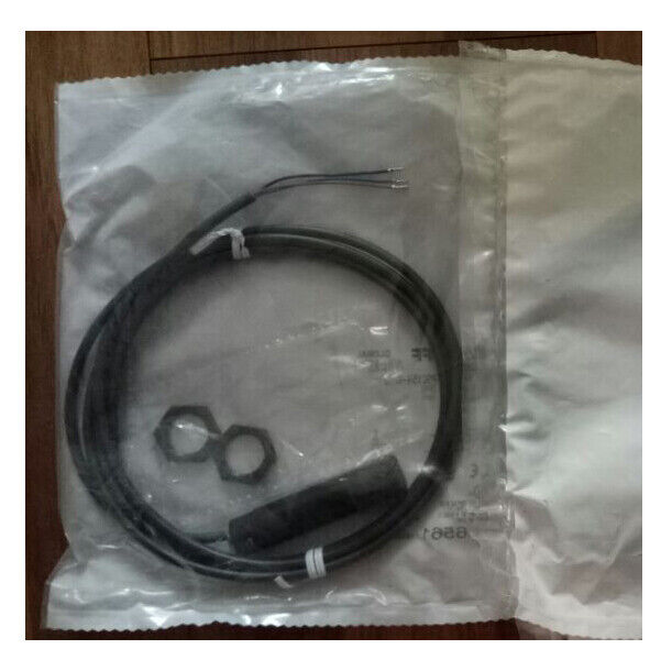 new BALLUFF Proximity sensor BCS M18BBH1-PSC15H-EP02 Fast Ship - BALLUFF
