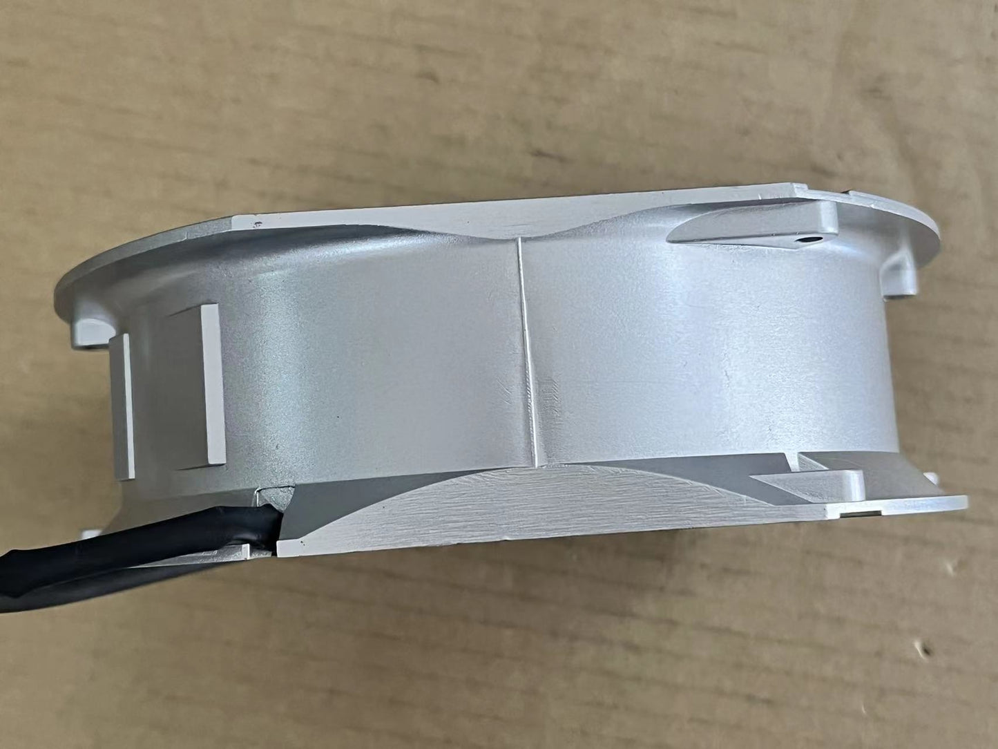 new 1PC SERVO D1751S24B8CP353 ACS880 frequency converter 1751 4-wire inverter fan