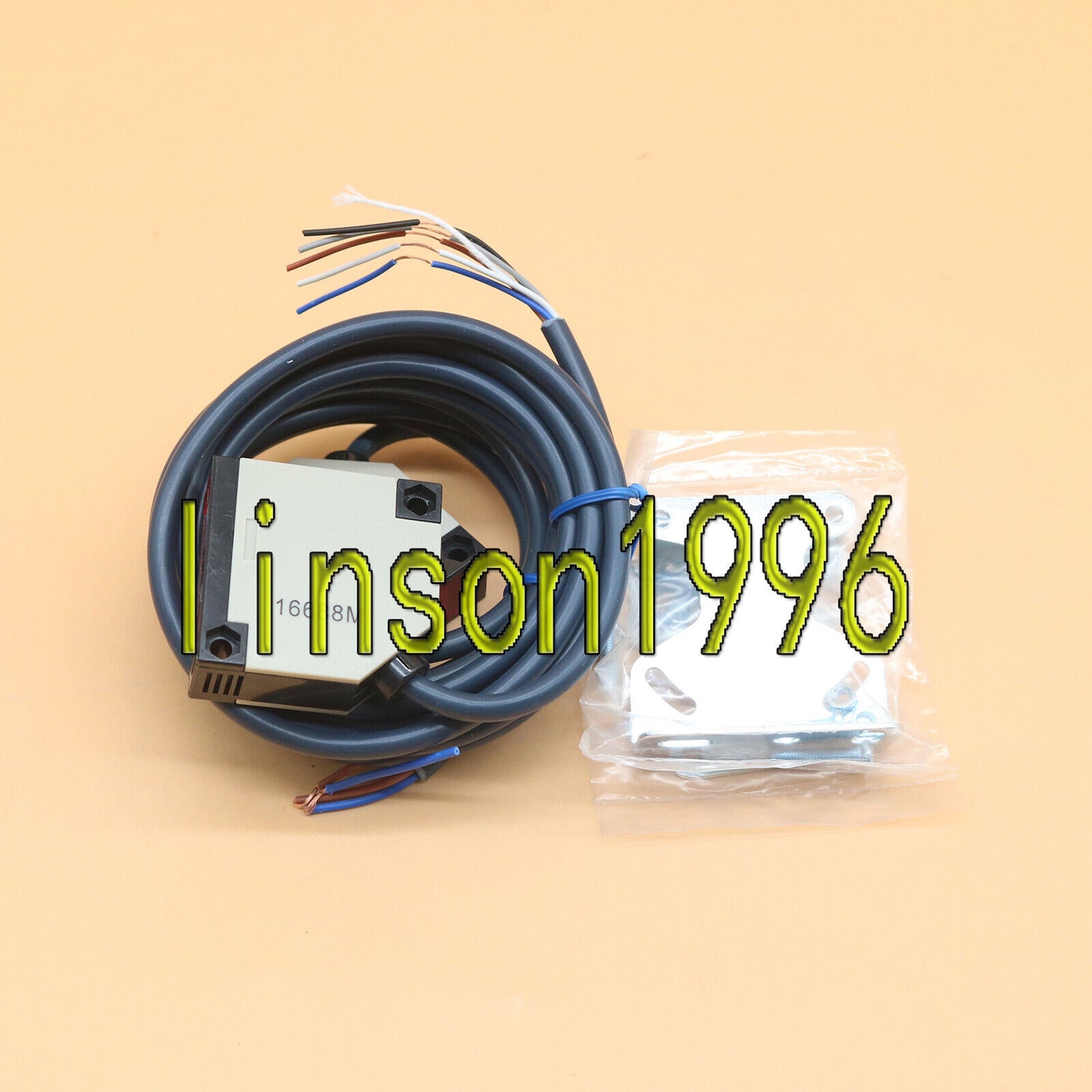 Omron E3JK5M1N Sensor in Box - High-Precision Measurement Solution - OMRON