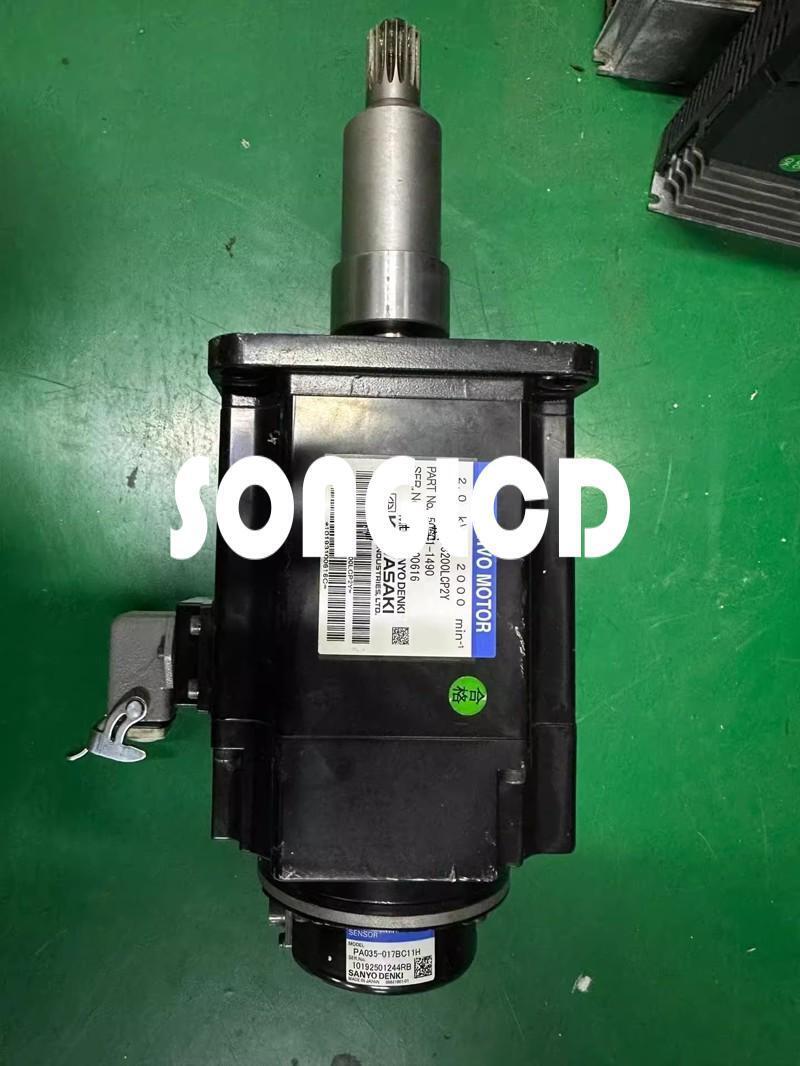 1PCS R2AA13200LCP2Y Stepper Motor - BECOM