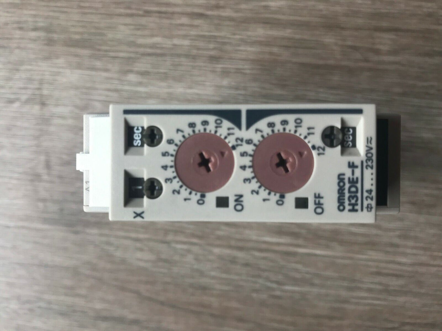 Omron H3DE-F Time Relay One Free Shipping H3DEF