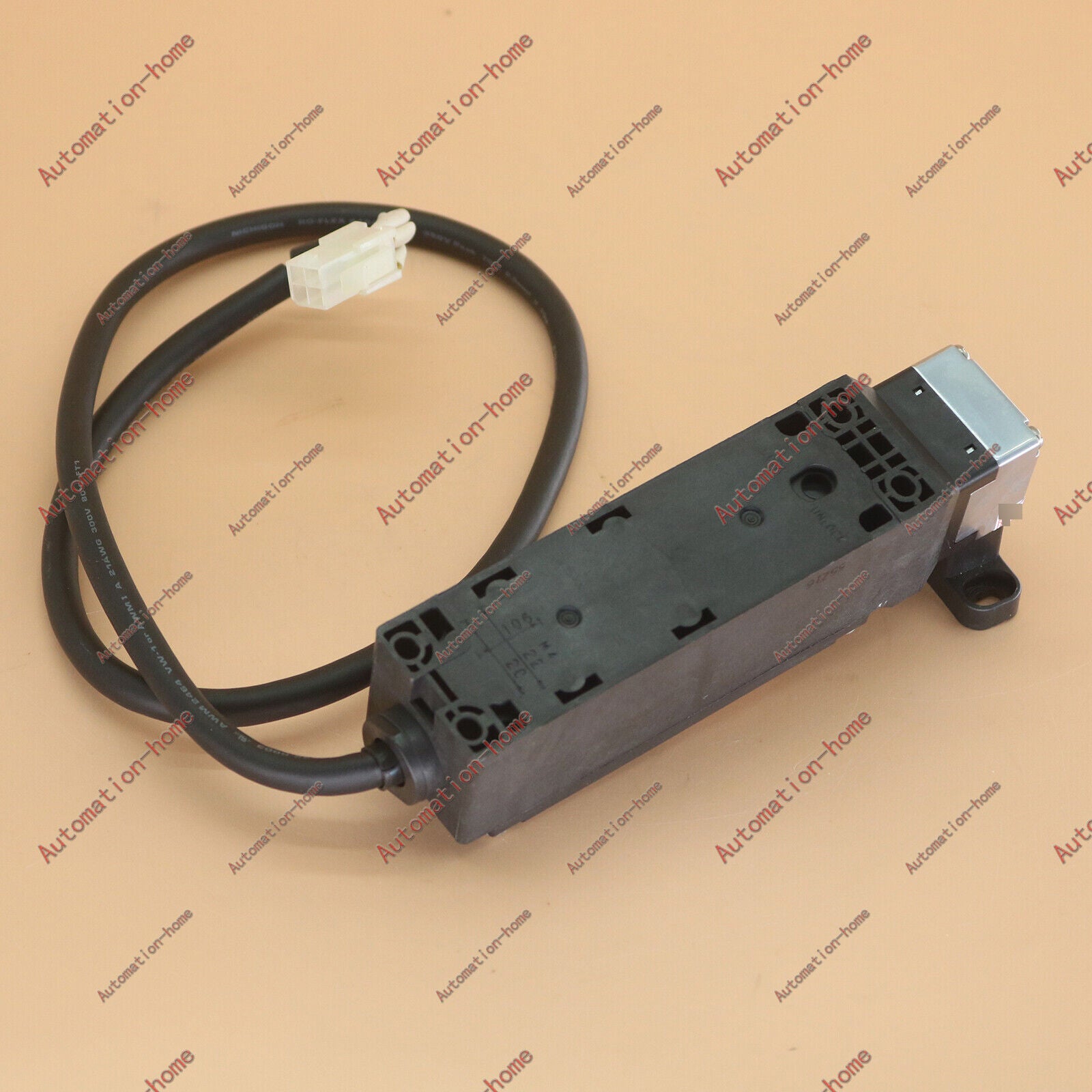 Used IDEC Safety Door Lock Switch HS5E-G7Y Fast Ship - IDEC