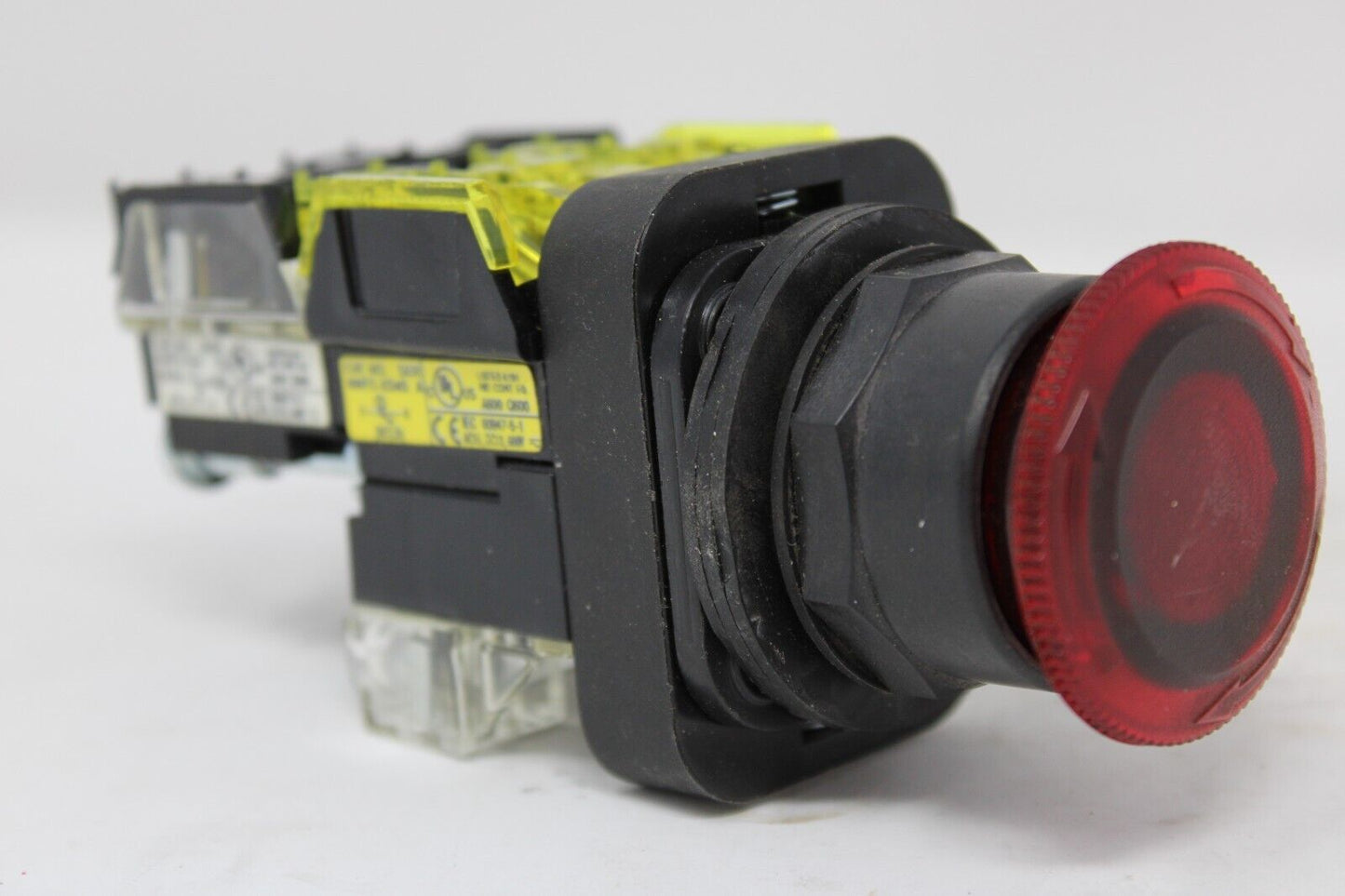 used Allen Bradley 800HC-FRXTQH24RG22 Red Emergency Stop Pushbutton - ALLEN BRADLEY