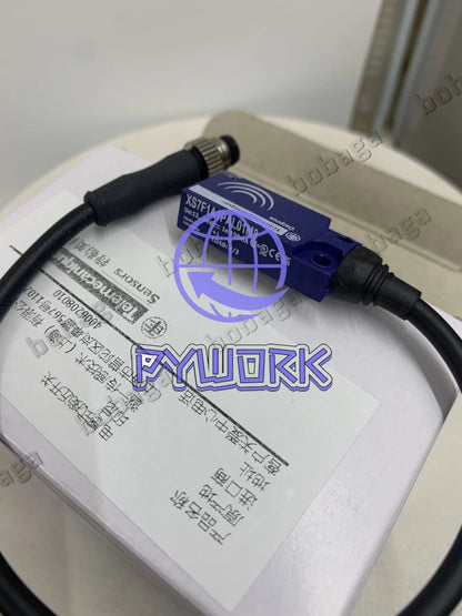 1Pcs XS7F1A1PAL01M8 Inductive Proximity Switch~