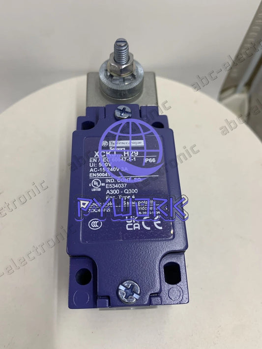 1Pcs Schneider ZCKE04 ZCKJ404H29~