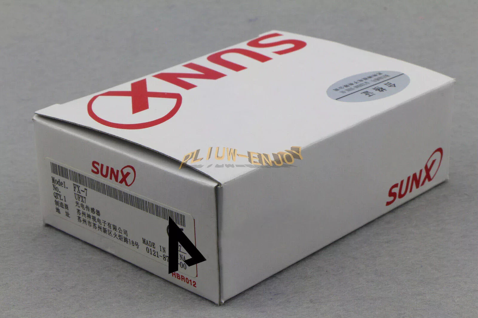 ONE NEW IN BOX Sunx Photoelectric Sensor FX-7 Sunx