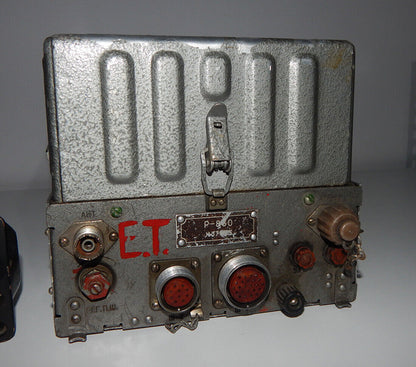 Used Radio R-860: Aircraft Radio Station Rarity - AVIATEK