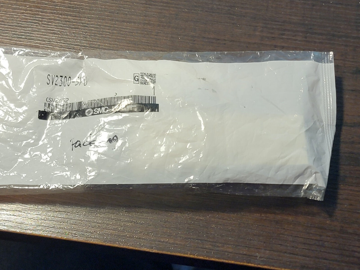 1pcs SMC SV2300-5FU SV2A52 Solenoid Valve 5-Port, 2-Position SEALED