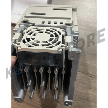1PC Yaskawa Electric CIMR-V7AM41P5 GPD 315/V7 400V 3 Phase MVB005 Spec 41P51