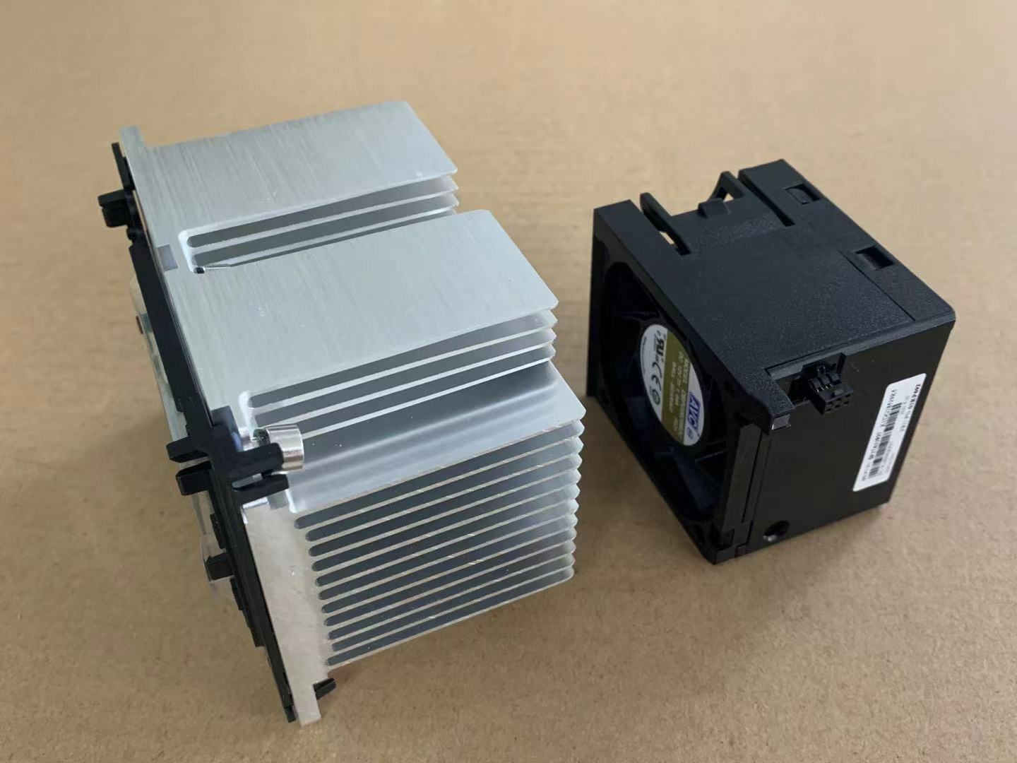 new Lenovo SR650 Heatsink 01KP655 + Fan 01KP692