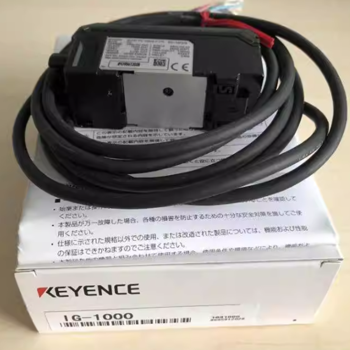 KEYENCE IG-1000 Laser Sensor: Professional Sensor for Industrial and Commercial Use - KEYENCE