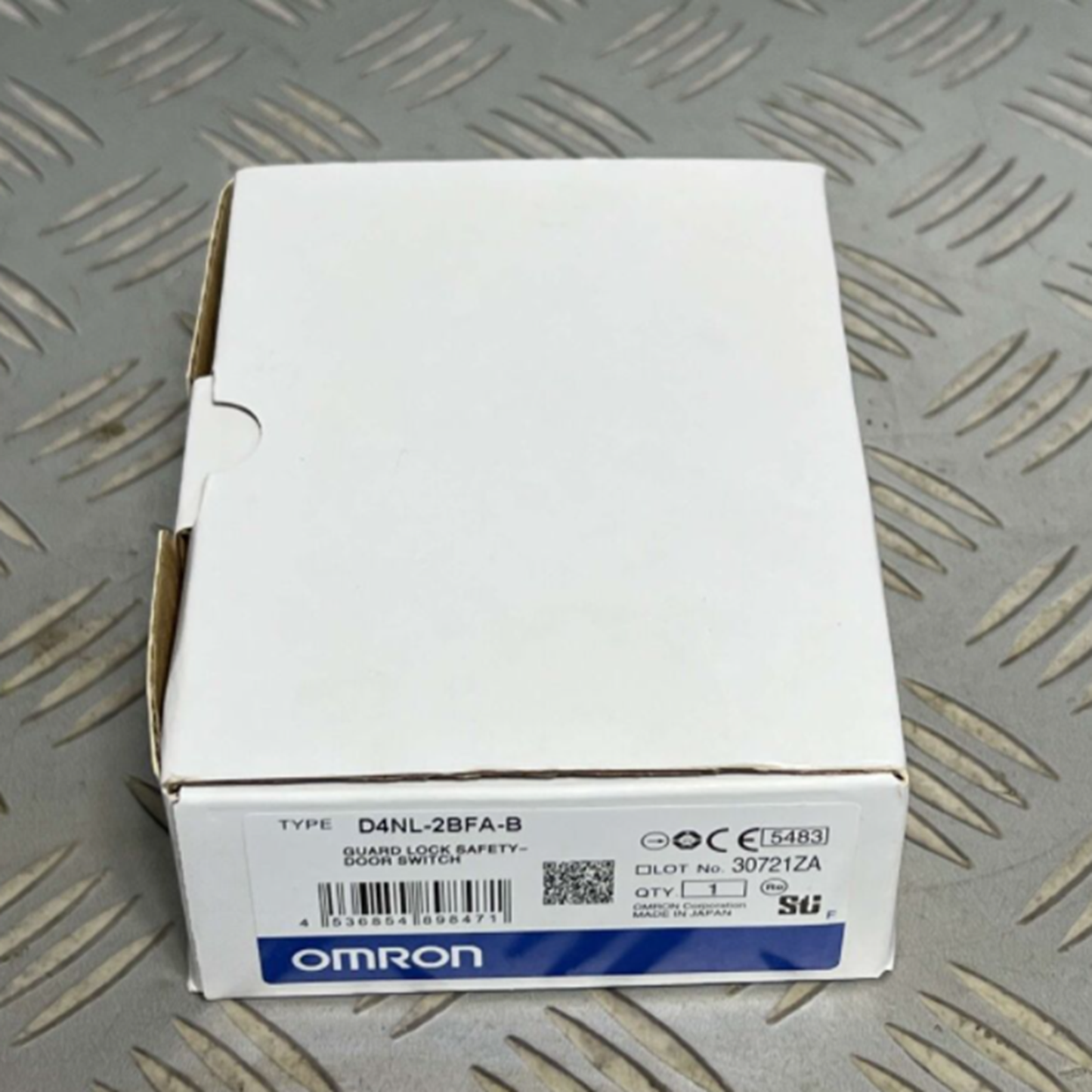 OMRON Safety Door Switch D4NL-2BFA-B | OMRON D4NL-2B Safety Door Switch | OMRON D4NL-2B Safety Door Switch Kit - OMRON