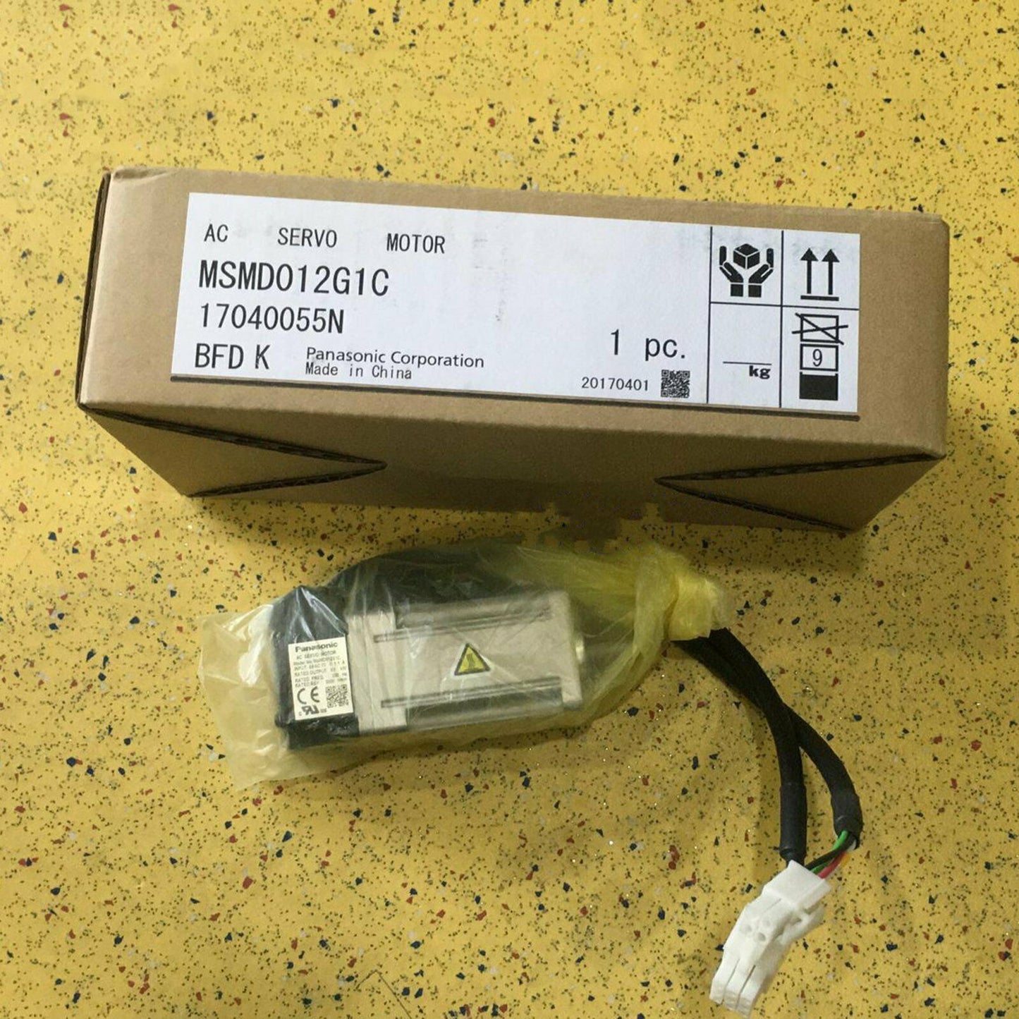 1PC Panasonic AC Servo Motor MSMD012G1C - In Box - PANASONIC