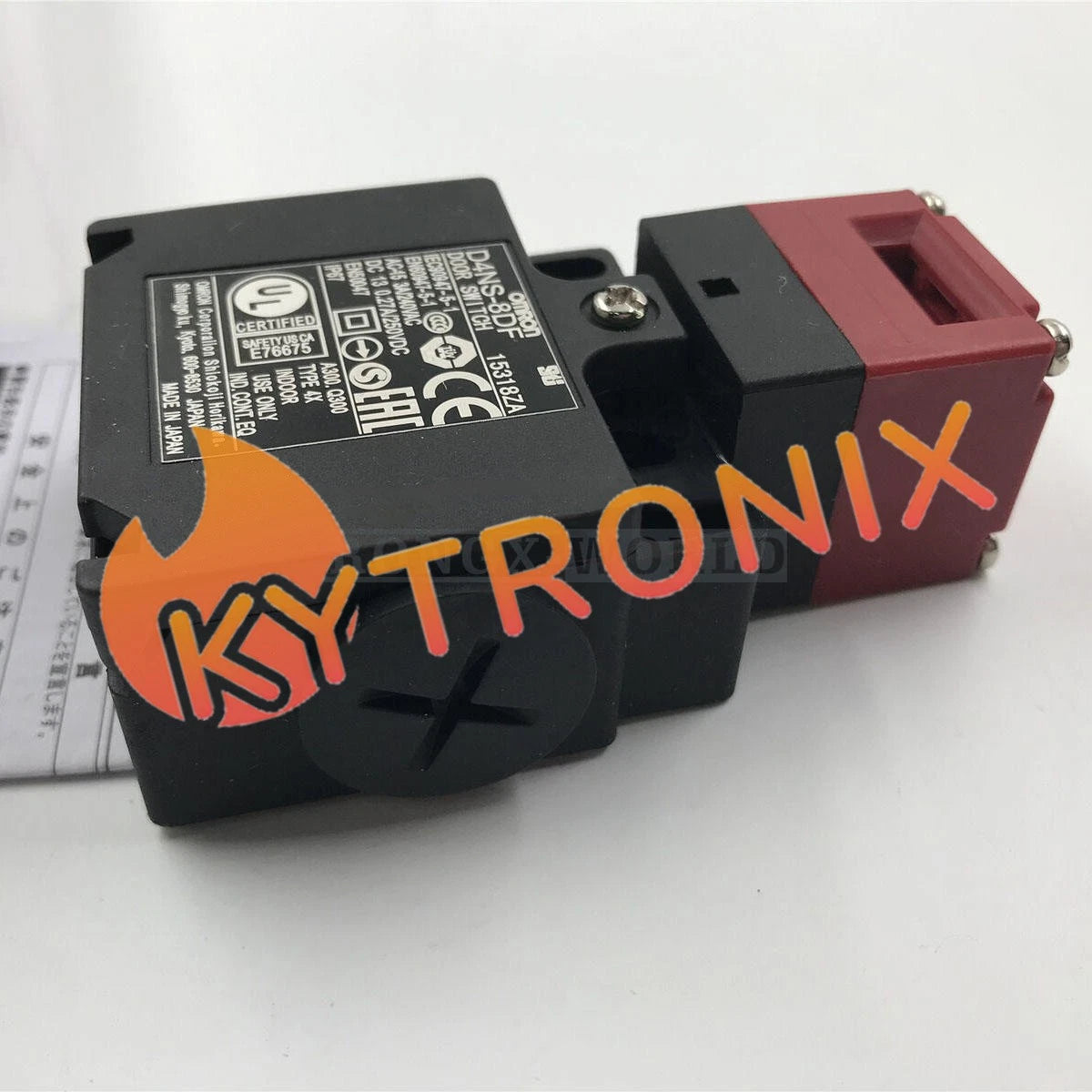 1PCS OMRON D4NS-8DF