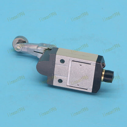 Omron Limit Switch D4CC1024 - OMRON