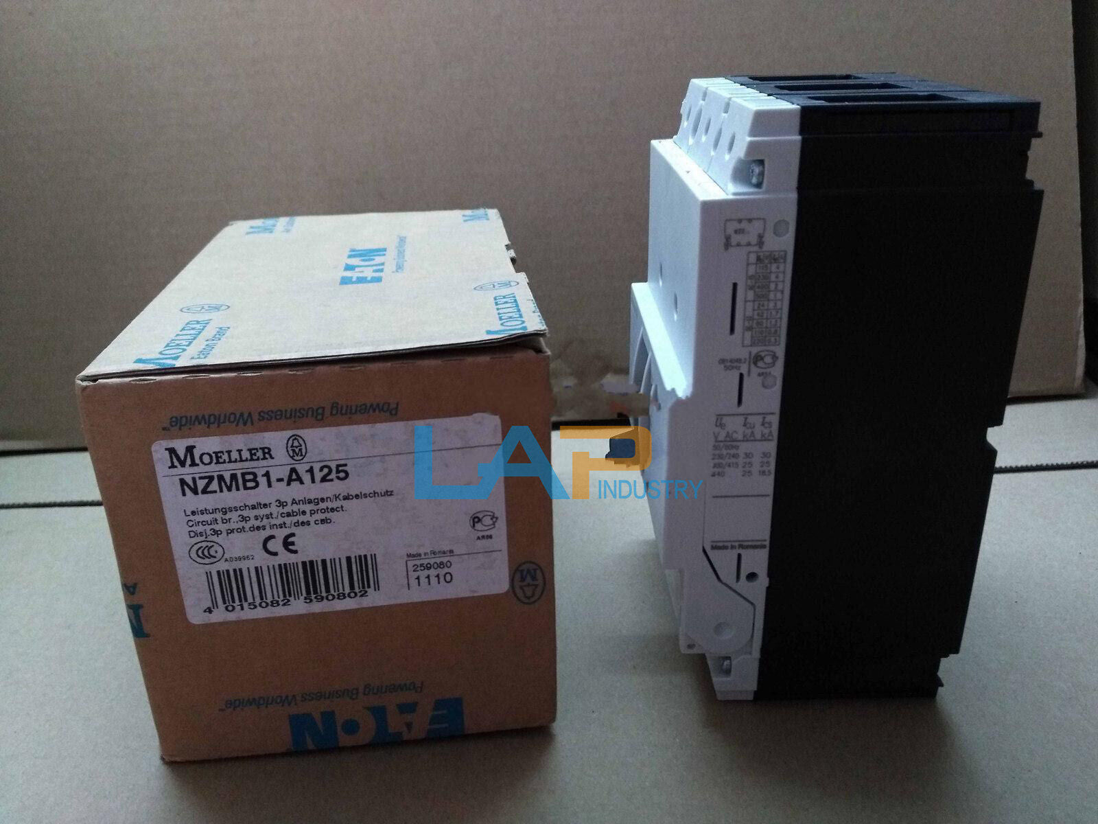 new 1Pcs  For EATON MOELLER Molded Case Circuit Breaker NZMB1-A125 3P 125A