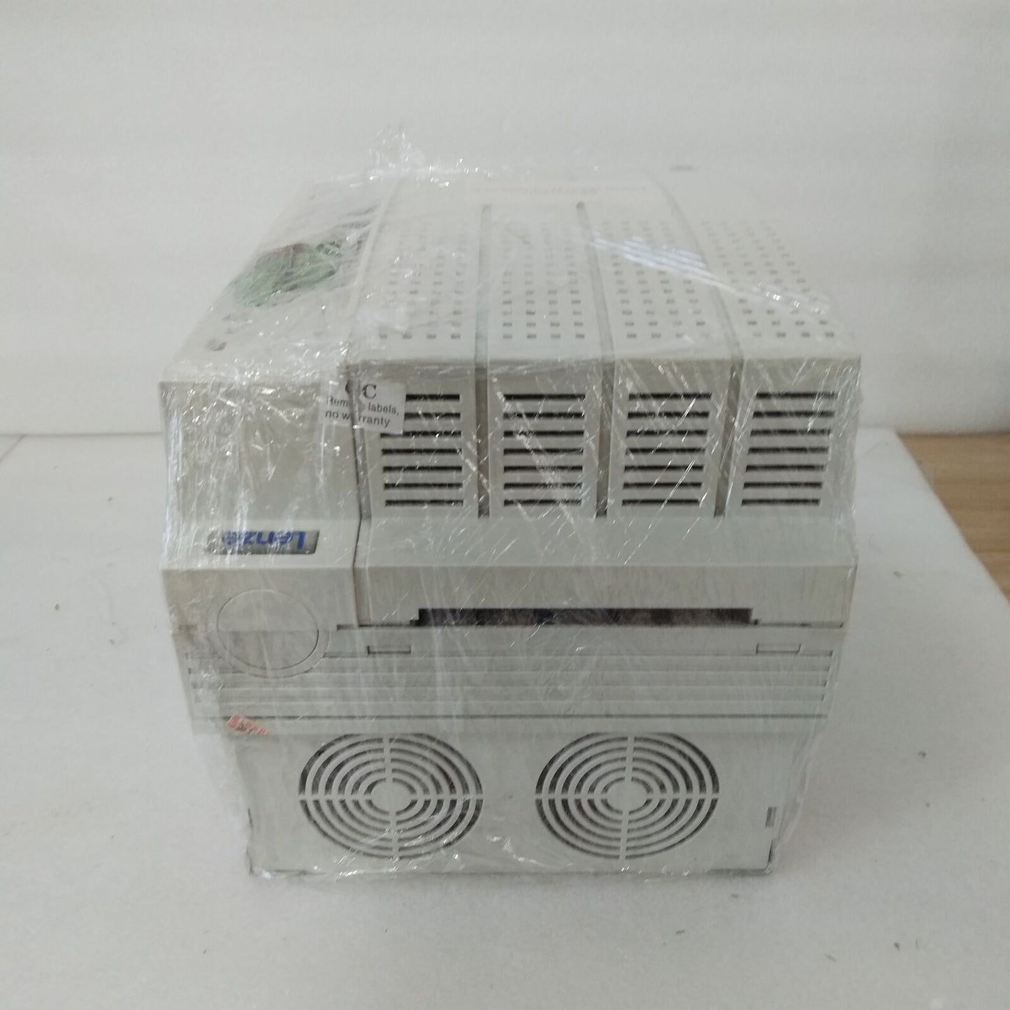 Used Lenze INVERTER EVF8221-E refurbished, high efficiency inverter, 220V 50Hz, 1500W - LENZE