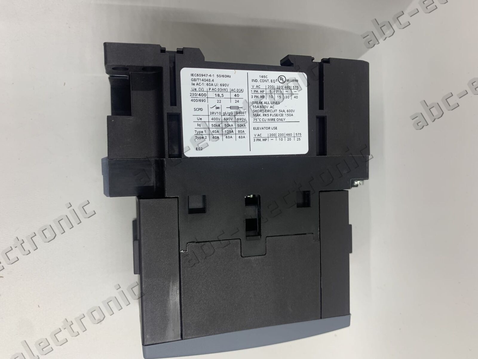 new 1PCS  contactor 3RT5035-1AG20 SIEMENS