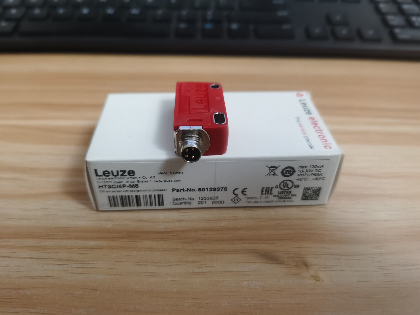 1PC  LEUZE  HT3C/4P-M8  PHOTOELECTRIC SENSOR IN BOX