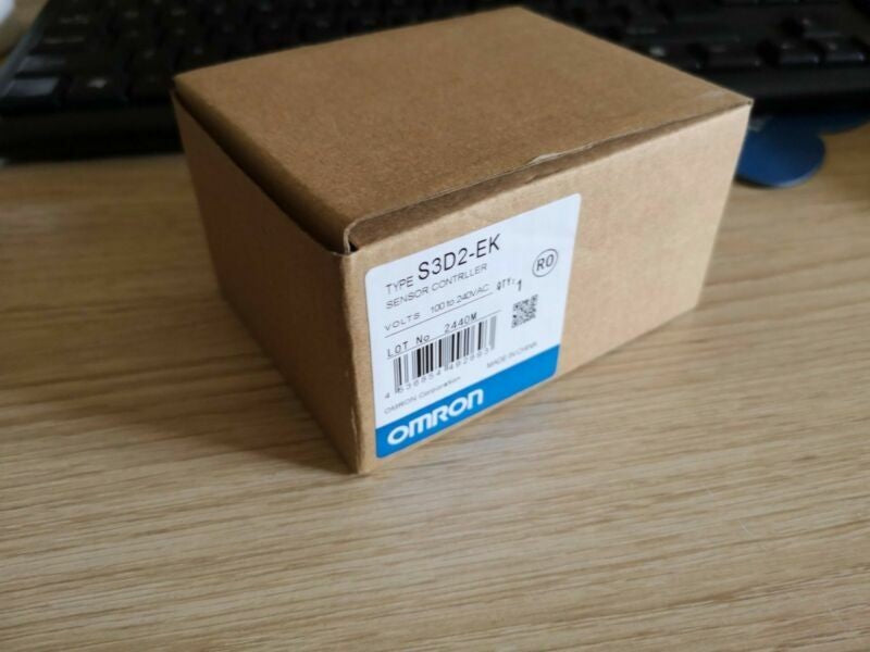 1PC Omron S3D2-EK S3D2EK Sensor Controller In Box