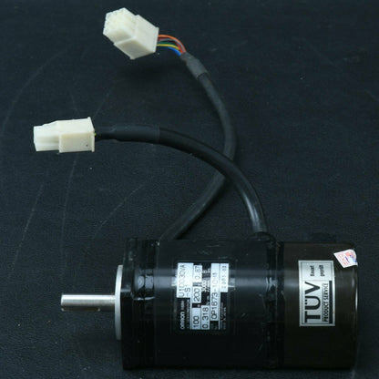 Used Omron Servo Motor R88M-U10030VA-S1 in good condition - OMRON