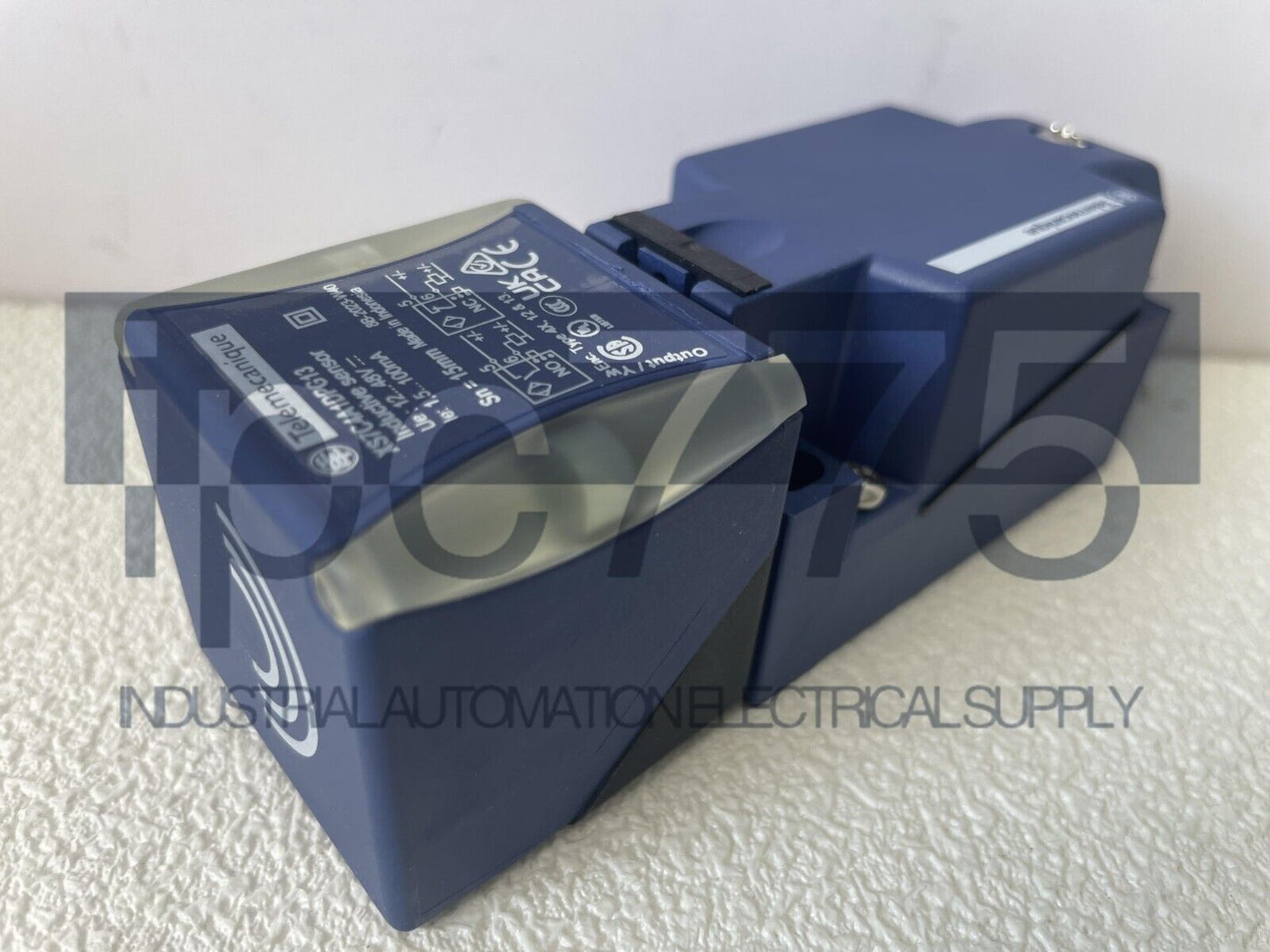 1PCS Schneider XS7C4A1DPG13 Proximity Switch Sensor - High-Quality Proximity Sensor Unit - SCHNEIDER