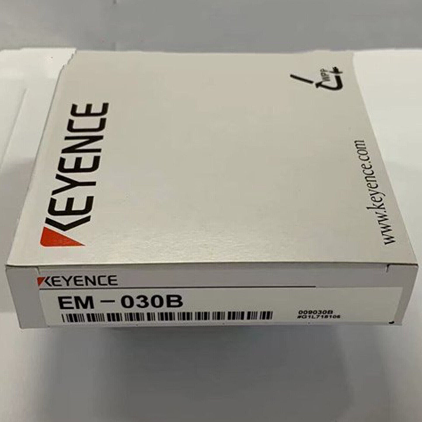 1PC KEYENCE EM-030B Proximity Switch Sensor - KEYENCE