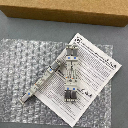 one smc VQZ1151-5L01 solenoid valve Spot stock