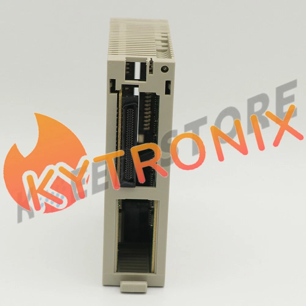 1PCS OMRON PLC CS1W-OD261 CS1WOD261