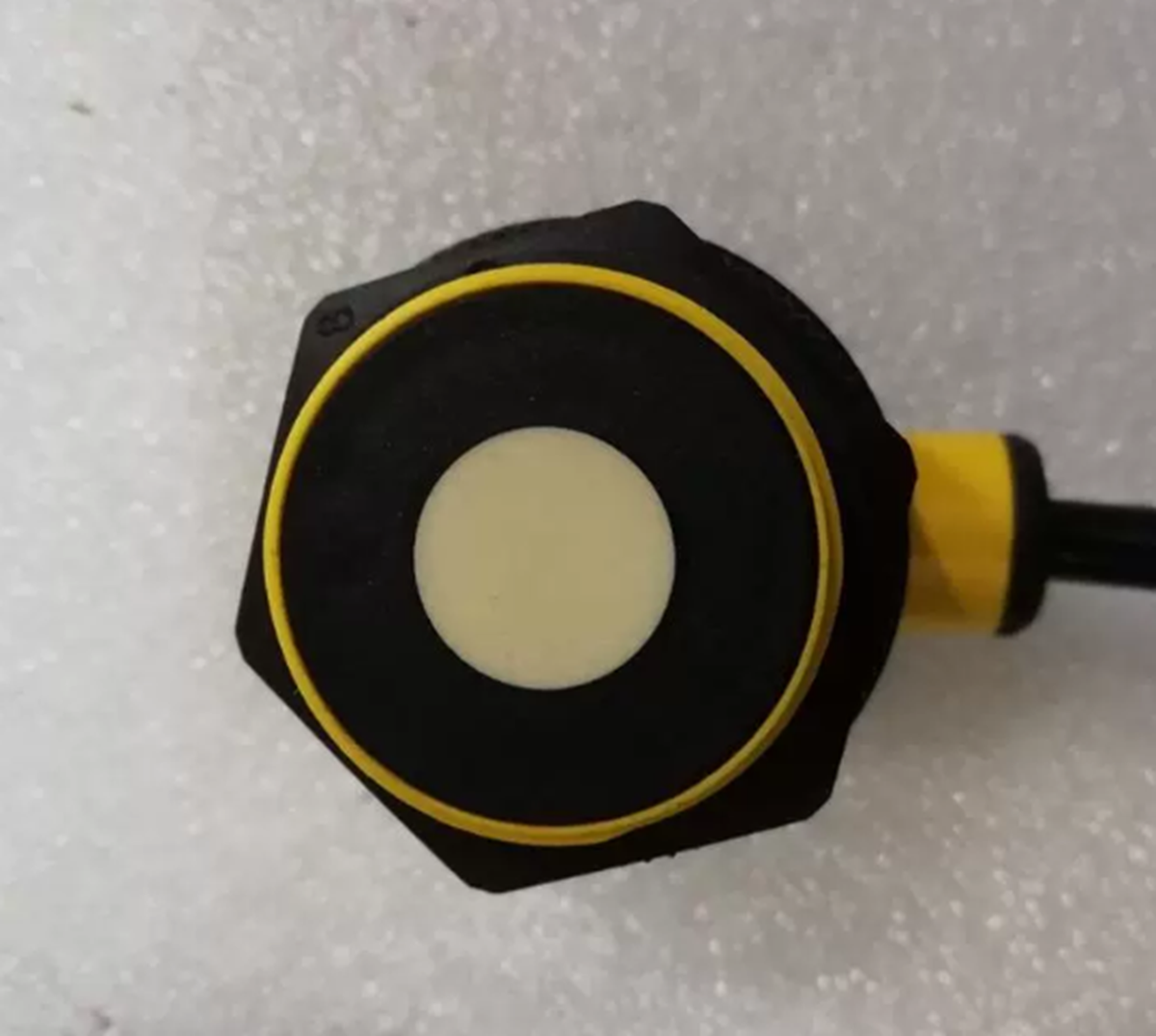 BANNER T30UIPA Ultrasonic Proximity Sensor - BANNER