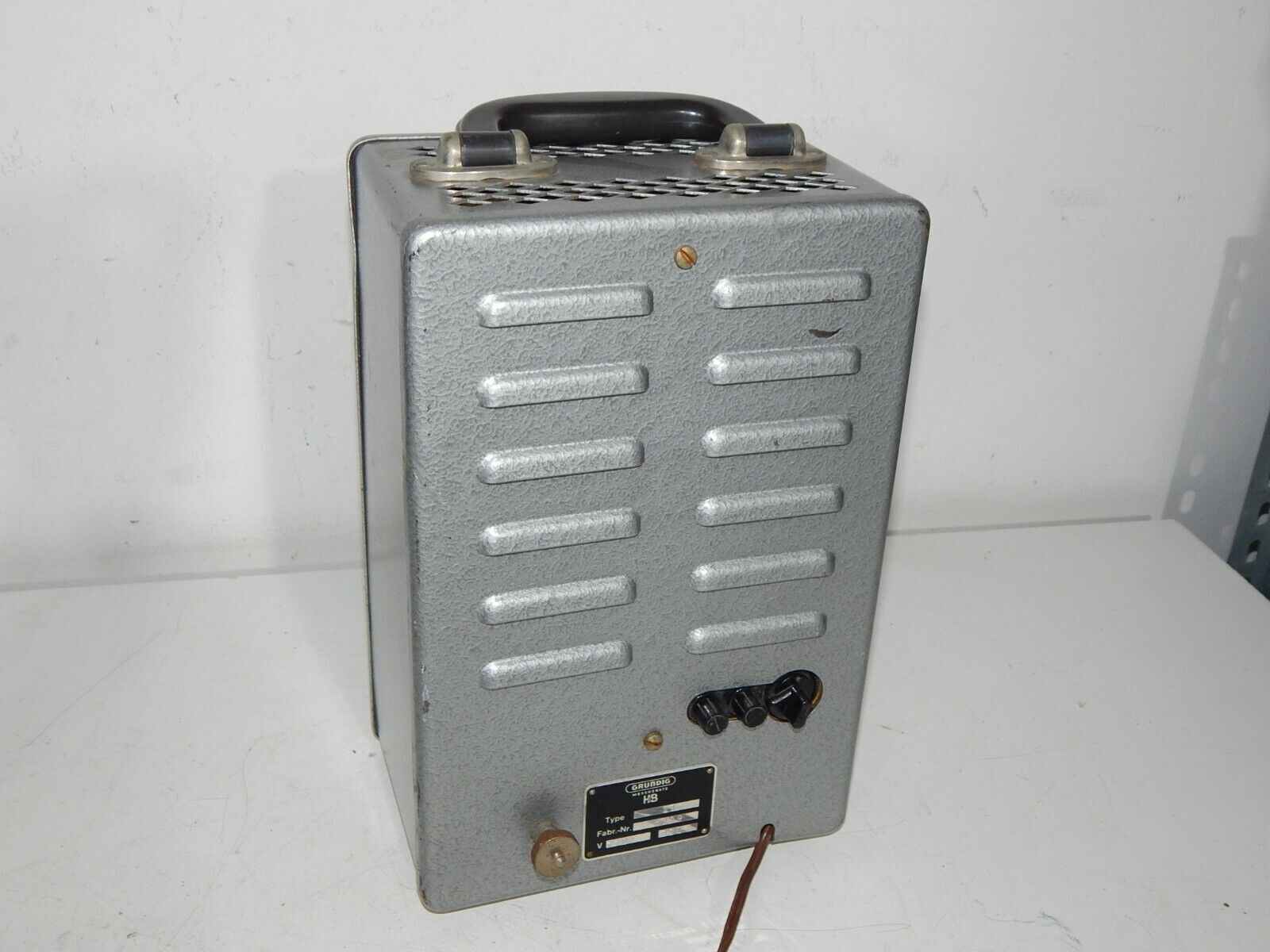 Used Generator GRUNDIG Type 221 Square Wave Generator Measuring Device - GRUNDIG