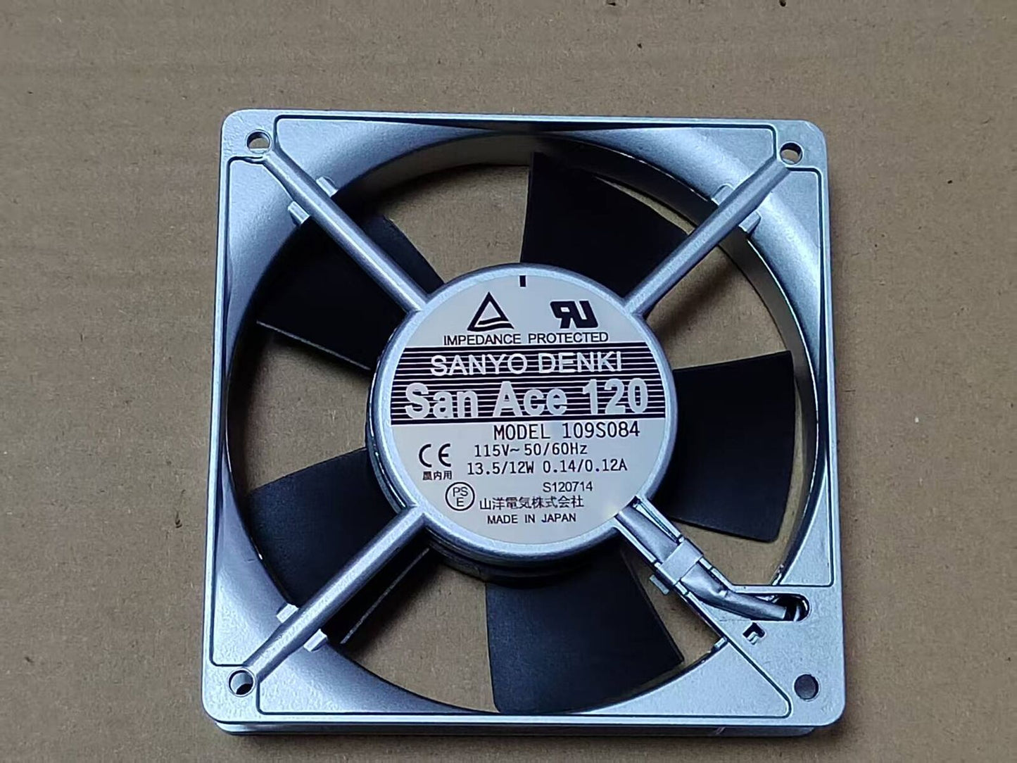 new SANYO 109S084 115V 13.5 12W San Ace 120 AC cabinet cooling fan 12CM