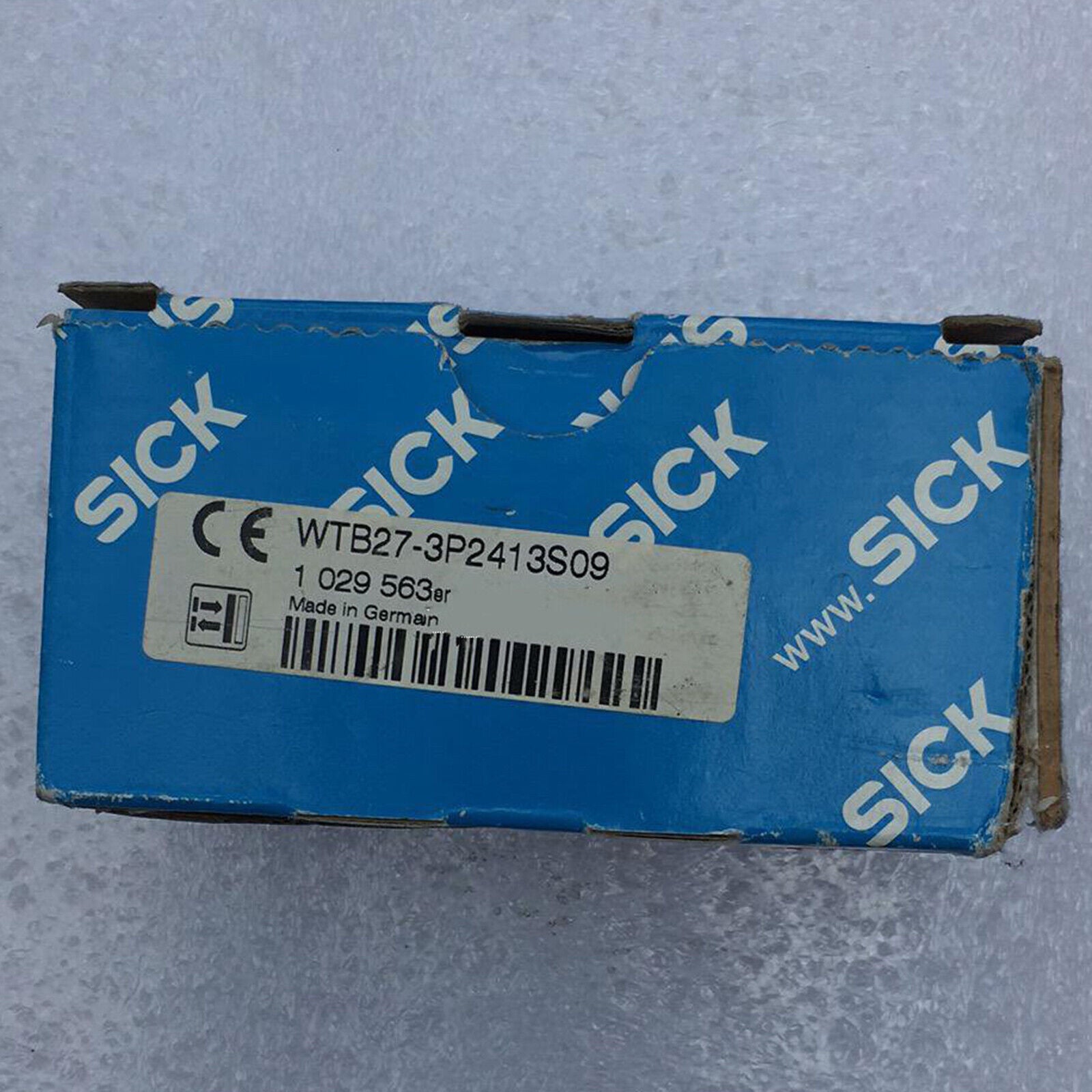 New One SICK WTB27-3P2413S09 Photoelectric Switch - SICK