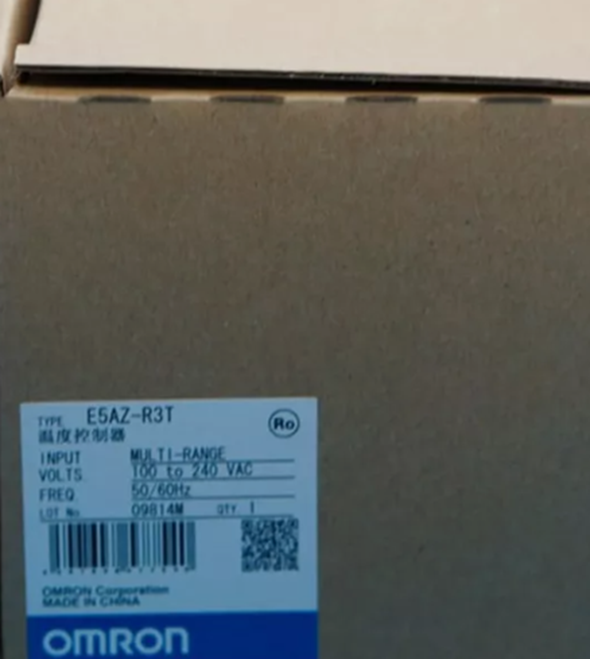 Omron Temperature Controller E5AZR3T 100-240VAC E5AZ-R3T - OMRON