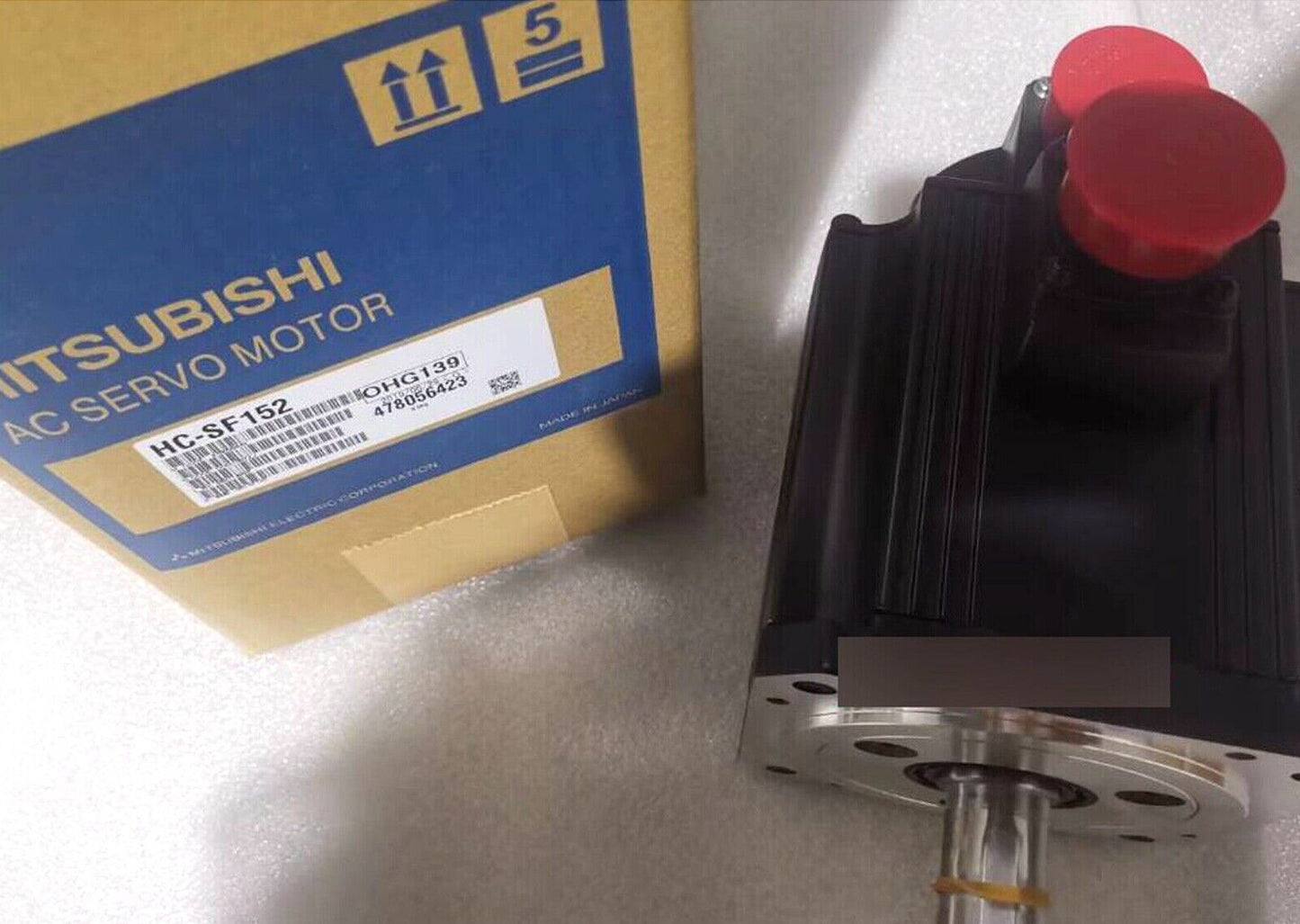 New MITSUBISHI SERVO MOTOR HC-SF152 - MITSUBISHI