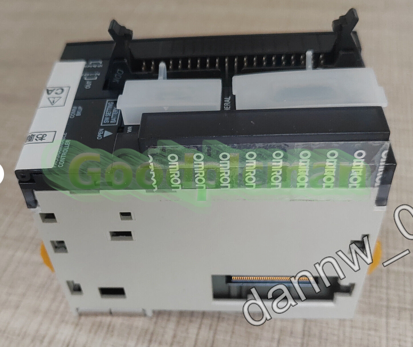 Omron CJ1M-CPU21 PLC CPU Unit Module 1Pcs/