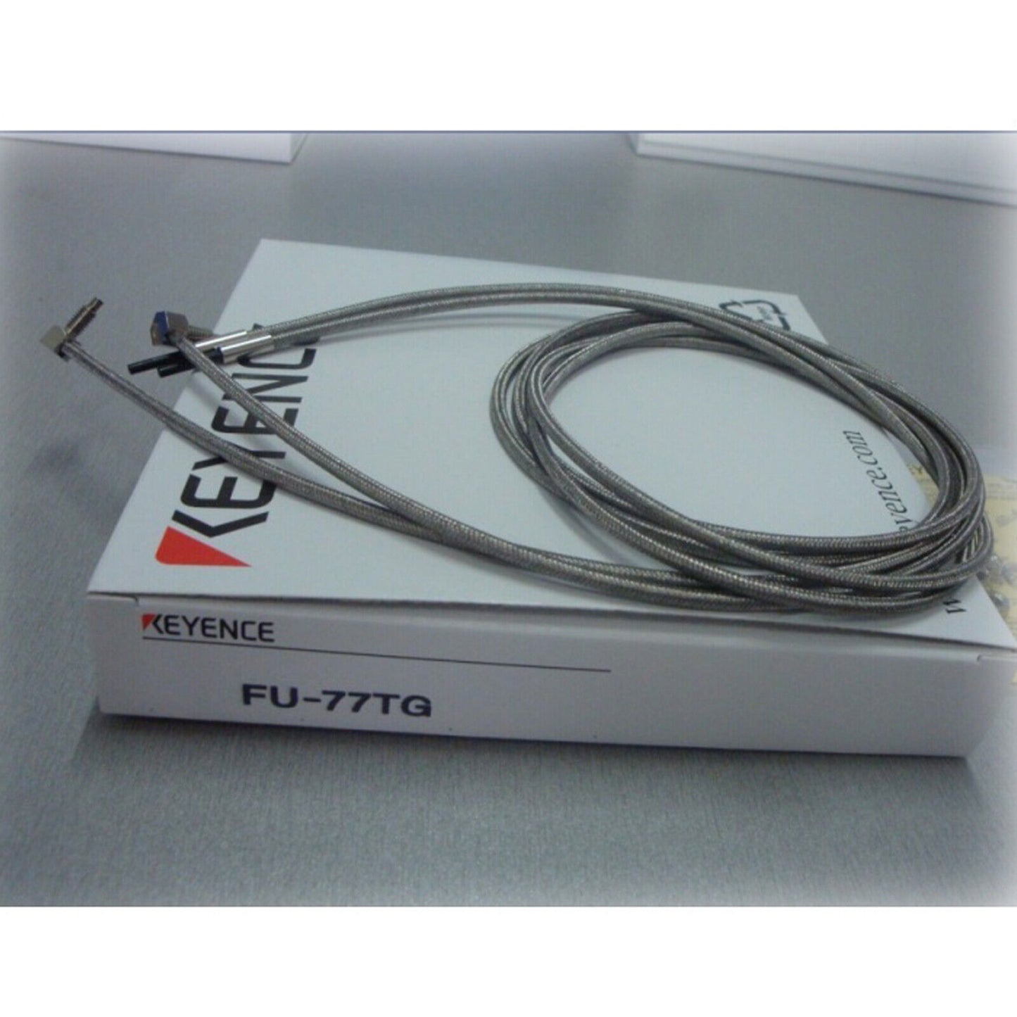 KEYENCE FU-77TG TRANSMISSIVE FIBER OPTIC SENSOR SWITCH UNIT PLC NEW - KEYENCE