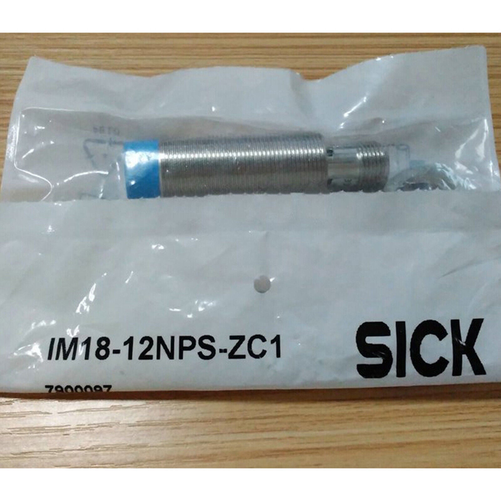 ONE SICK IM18-12NPS-ZC1 Photoelectric Switch - SICK