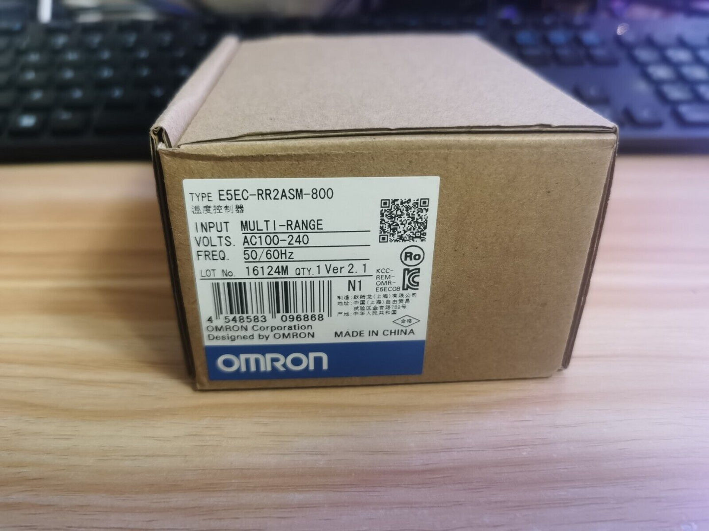 Omron E5EC-RR2ASM-800 Temperature Controller 100-240VAC  Free Ship