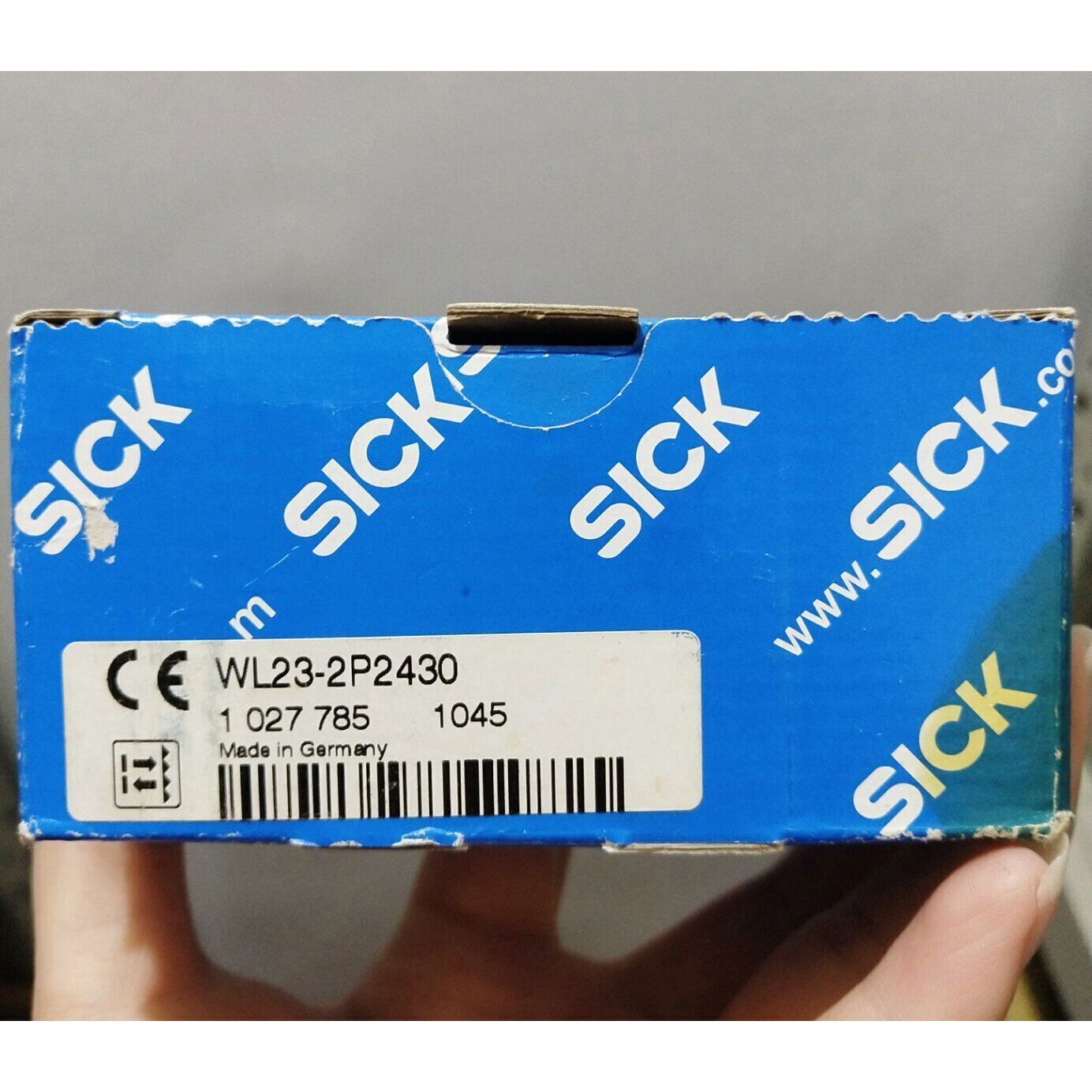 SICK WL23-2P2430 Photoelectric Sensor in Box 1PC - SICK