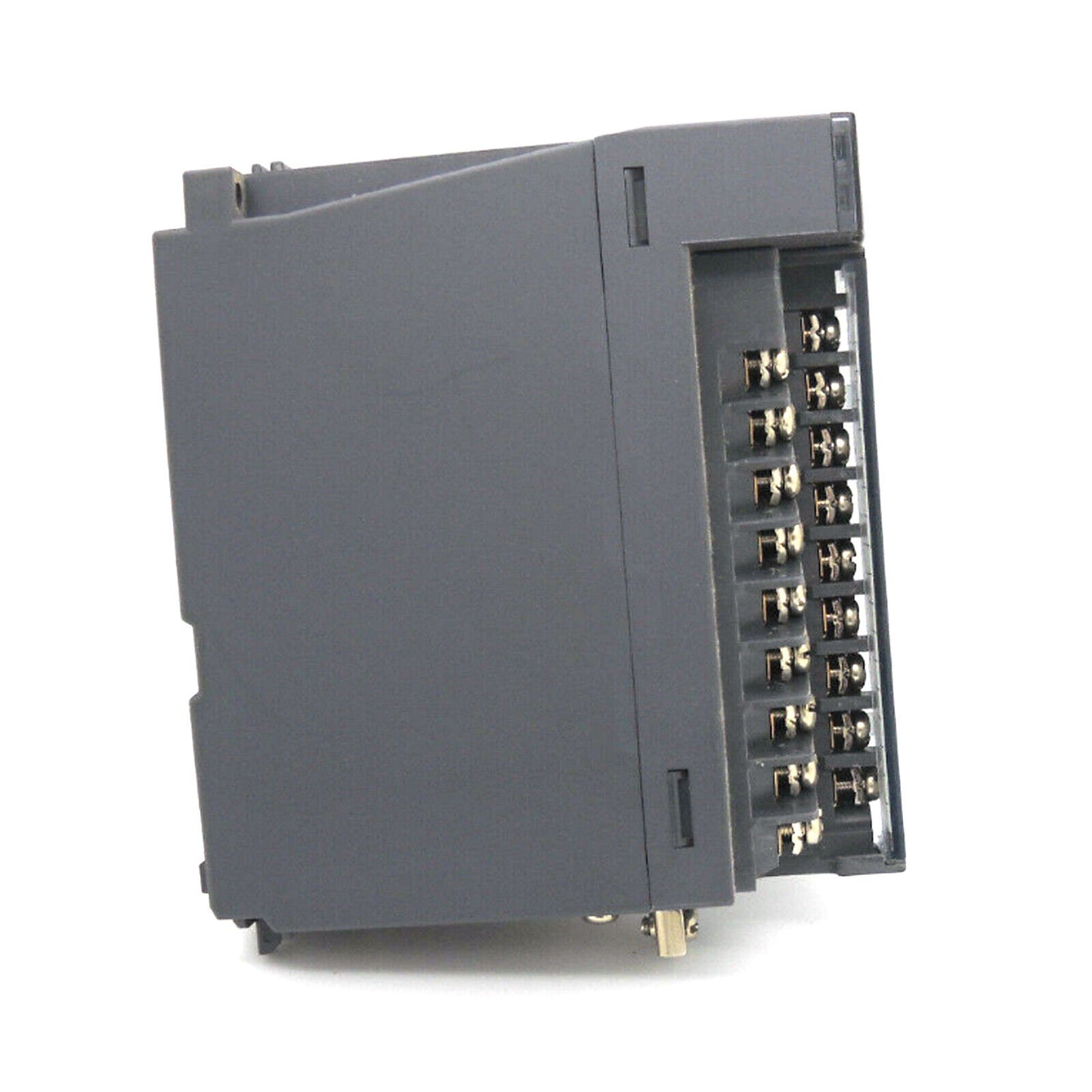 Mitsubishi Q68DAV 8-Channel Digital-Analog Converter Output Module - MITSUBISHI
