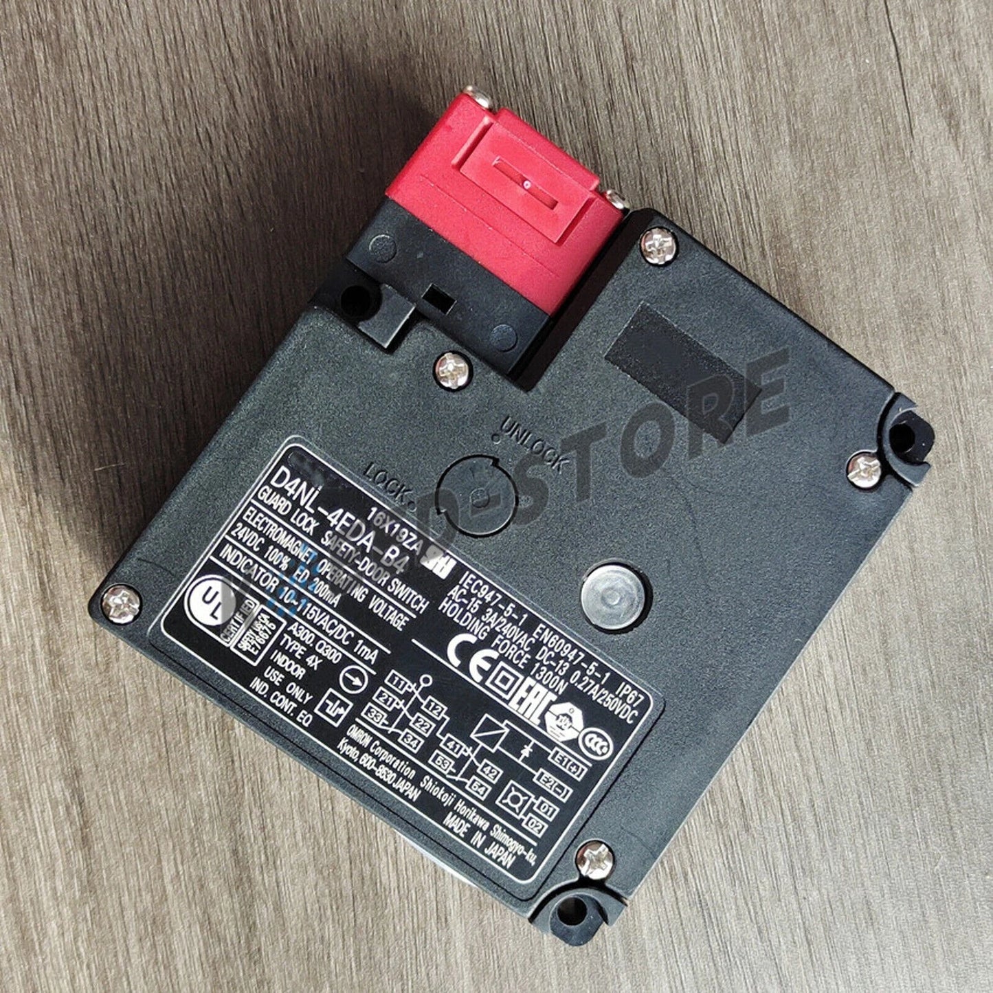 1PCS OMRON D4NL-4EDA-B4 electromagnetic lock safety door switch