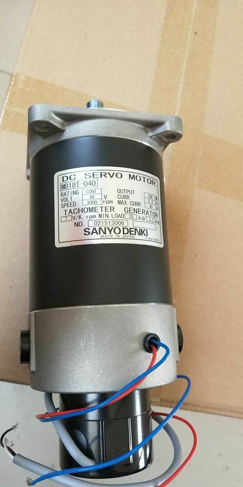 new 1PC  SANYO M818T-040 Servo Motor M818T040 ping