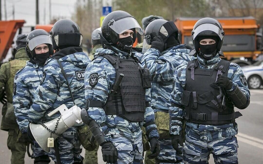 Russian Riot Helmet ShZPU L 59/60 OMON FSB - OMON FSB