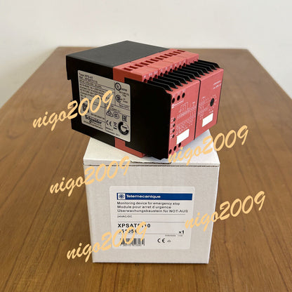 New 1PC in Box XPSAT5110 24VAC/DC Safety Relay - XPSAT