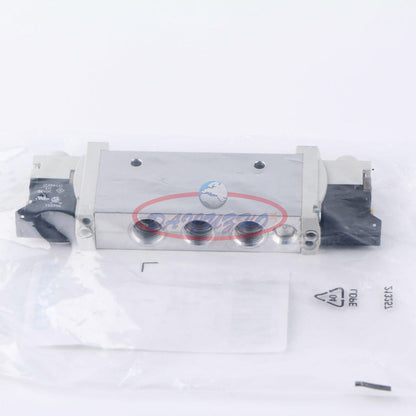 FESTO Solenoid Valve VUVG-L14-T32C-AT-G18-1P3 - FESTO
