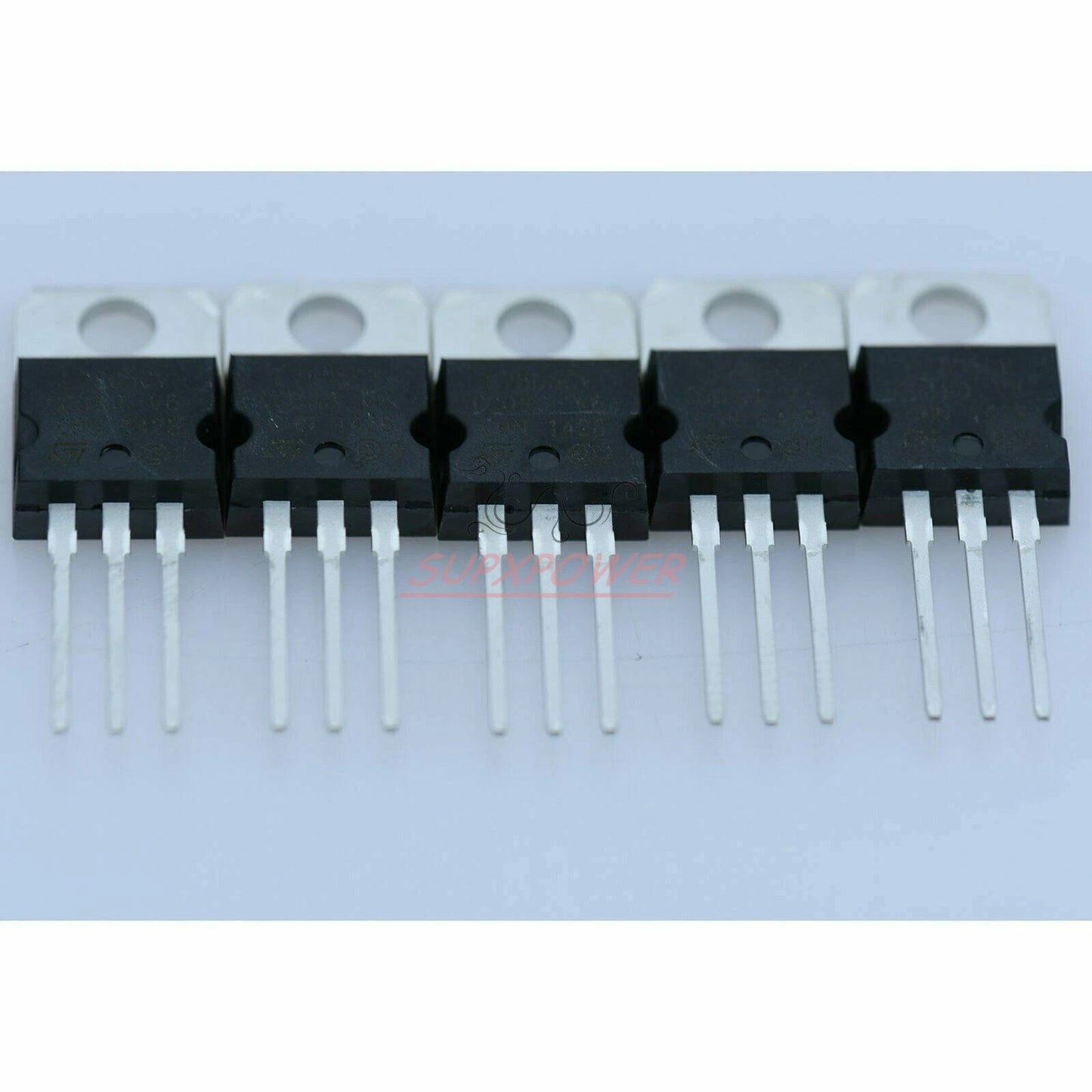 L7805CV L7805 LM7805 ST TO-220 Voltage Regulator 5V 1.5A (5PCS)