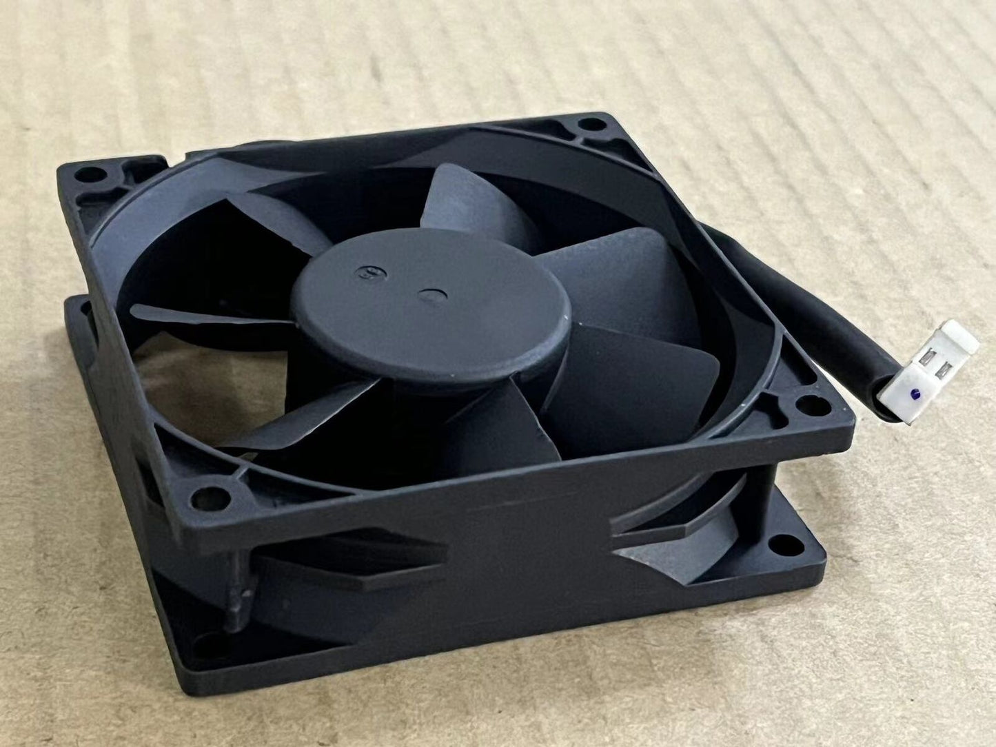 new 1pc ADDA AD0824MS-A71GL FAN 8025 24V 0.10A 2pin